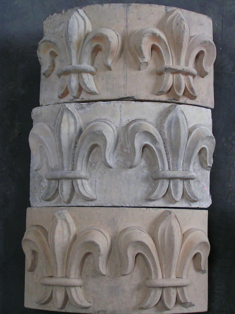 Fleur de lys quadrants after cleaning